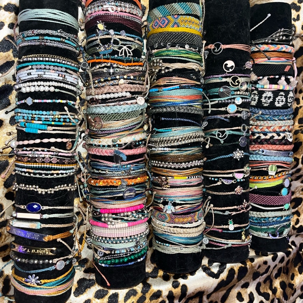 Multicolor Pura vida bracelets